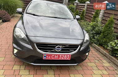 Хэтчбек Volvo V40 2013 в 