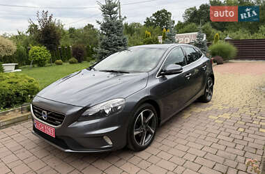 Хэтчбек Volvo V40 2013 в 