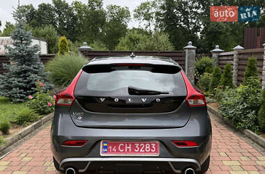 Хэтчбек Volvo V40 2013 в 