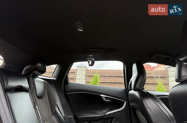Хэтчбек Volvo V40 2013 в 