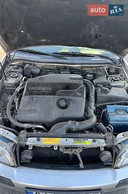 Универсал Volvo V40 2002 в 