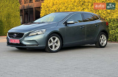 Хэтчбек Volvo V40 2014 в 