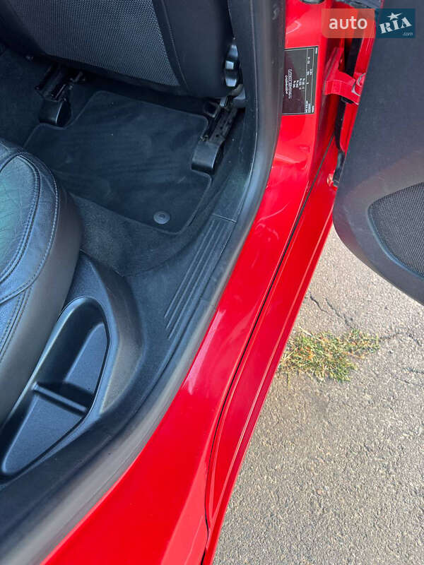 Хетчбек Volvo V40 2013 в Кривому Розі