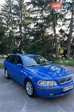 Універсал Volvo V40 2001 в Києві