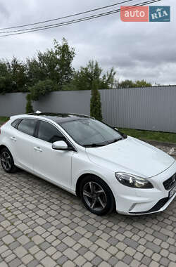 Хэтчбек Volvo V40 2015 в Ивано-Франковске