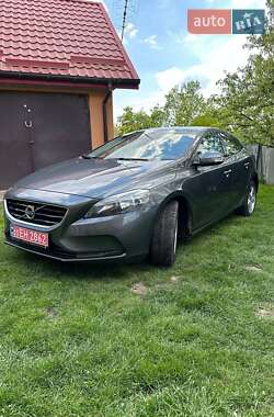 Хэтчбек Volvo V40 2013 в 