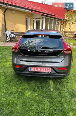 Хэтчбек Volvo V40 2013 в 