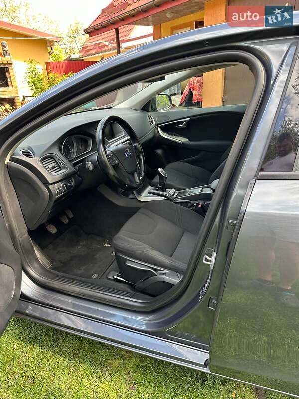 Хэтчбек Volvo V40 2013 в Луцке фото 12 Хэтчбек Volvo V40 2013 в Луцке