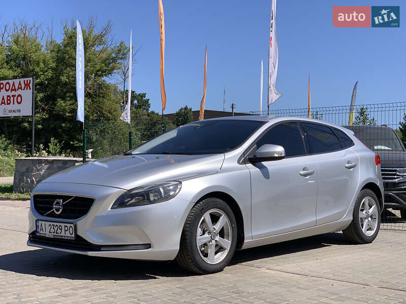 Volvo V40 2014