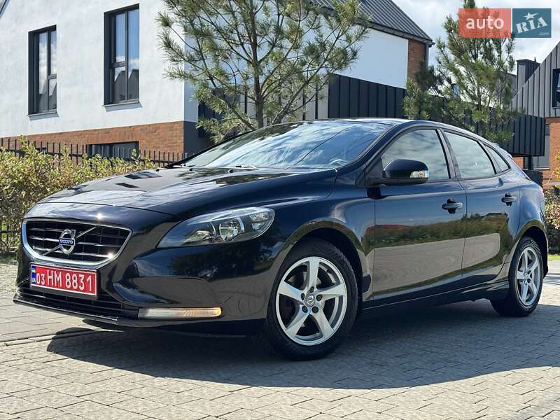 Volvo V40 2013