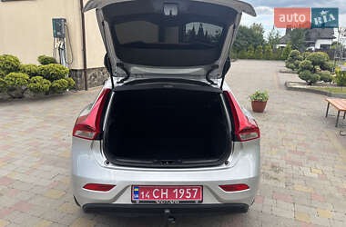 Хэтчбек Volvo V40 2014 в 
