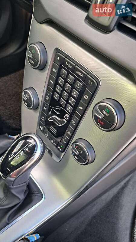 Хэтчбек Volvo V40 2019 в Киеве фото 7 Хэтчбек Volvo V40 2019 в Киеве