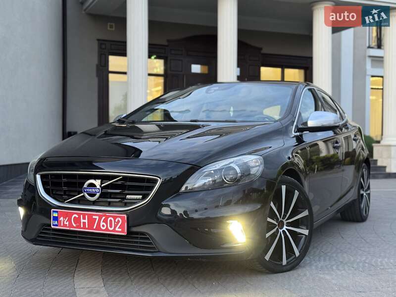 Хэтчбек Volvo V40 2014 в 