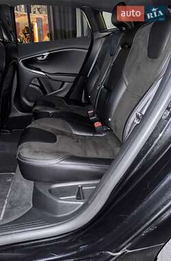 Хэтчбек Volvo V40 2014 в 