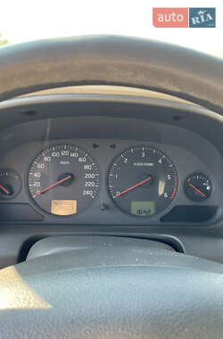 Універсал Volvo V40 2003 в 