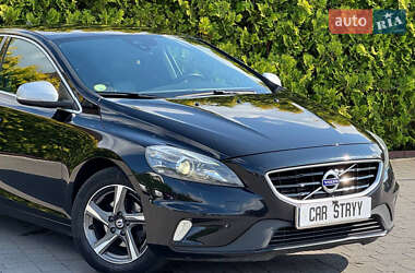 Хэтчбек Volvo V40 2015 в 