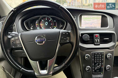 Хэтчбек Volvo V40 2013 в 