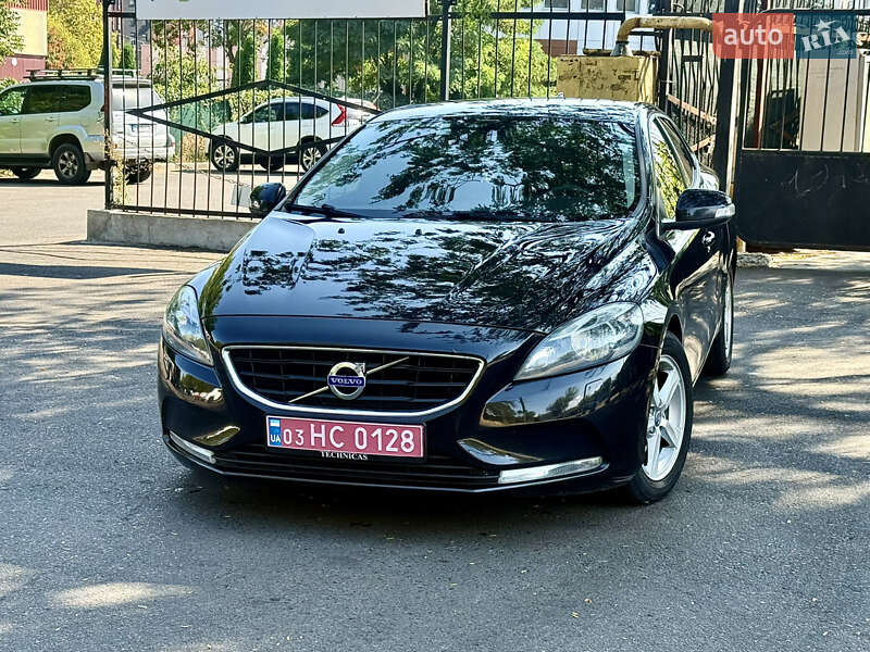 Хэтчбек Volvo V40 2013 в Одессе