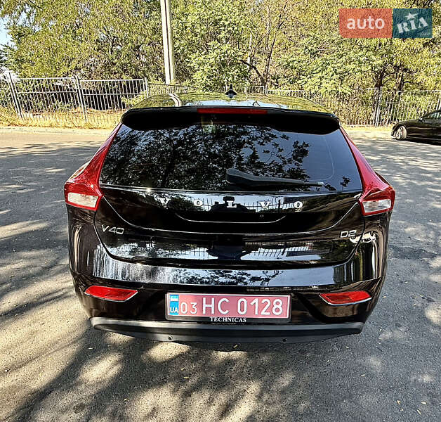 Хэтчбек Volvo V40 2013 в Одессе