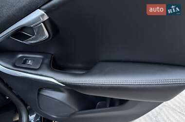 Хэтчбек Volvo V40 2014 в 