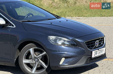 Хэтчбек Volvo V40 2014 в 