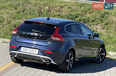 Хэтчбек Volvo V40 2014 в 