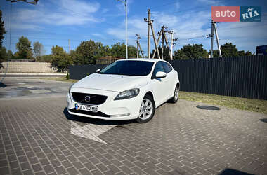 Хетчбек Volvo V40 2013 в Києві