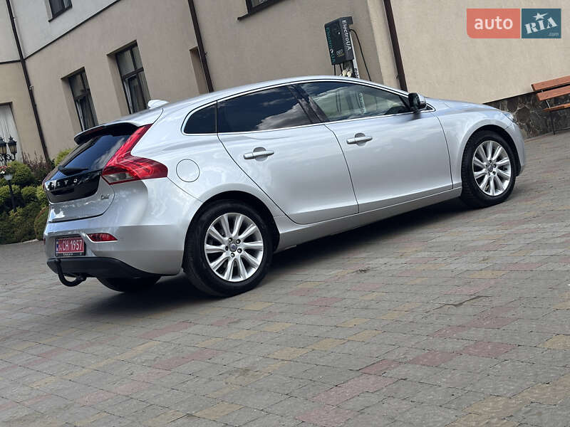 Хэтчбек Volvo V40 2014 в Стрые