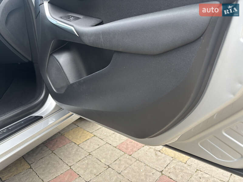 Хэтчбек Volvo V40 2014 в Стрые