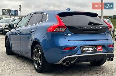 Хэтчбек Volvo V40 2017 в 