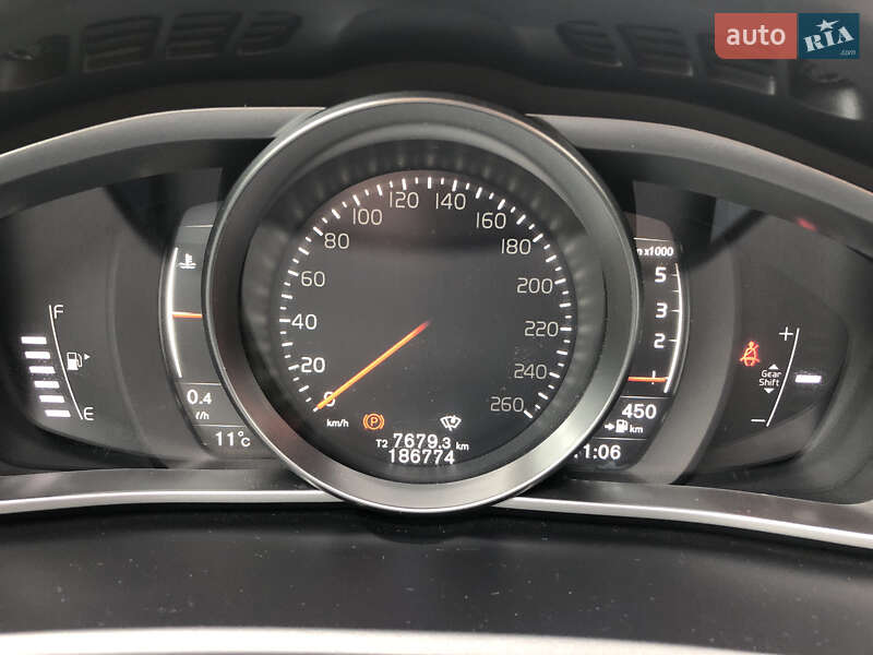 Хэтчбек Volvo V40 2017 в Нежине фото 3 Хэтчбек Volvo V40 2017 в Нежине