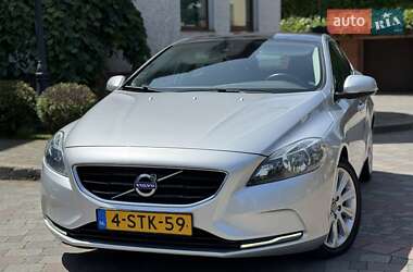 Хэтчбек Volvo V40 2013 в 