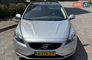 Хэтчбек Volvo V40 2013 в 