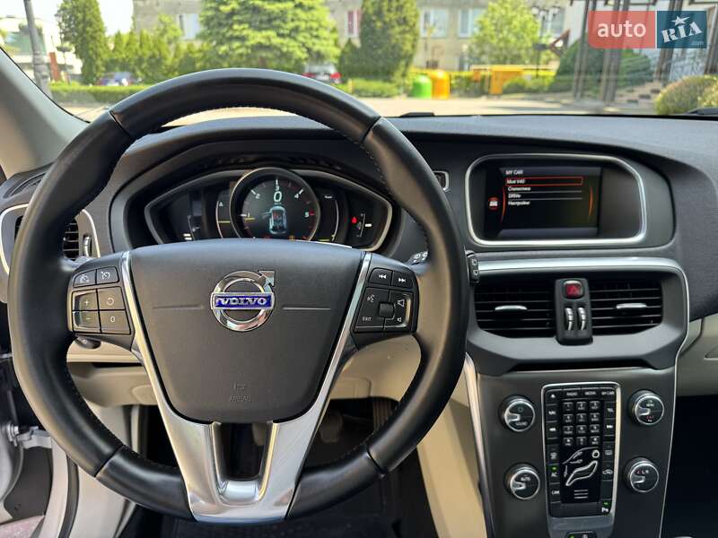 Хэтчбек Volvo V40 2013 в Стрые