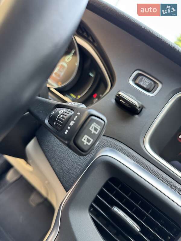 Хэтчбек Volvo V40 2013 в Стрые