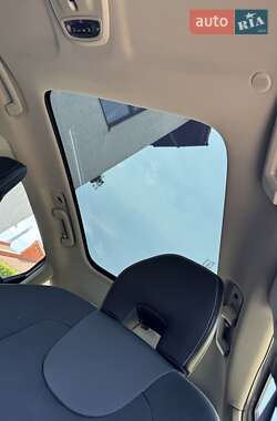 Хэтчбек Volvo V40 2013 в 