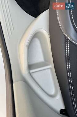 Хэтчбек Volvo V40 2013 в 
