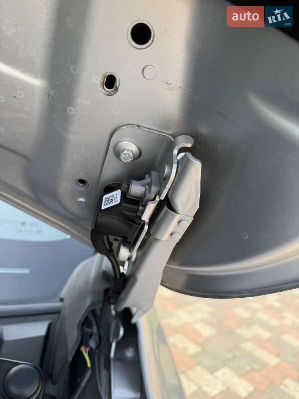 Хэтчбек Volvo V40 2013 в Стрые