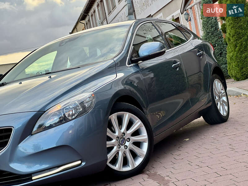 Хэтчбек Volvo V40 2013 в Стрые