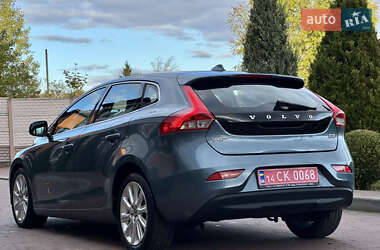 Хэтчбек Volvo V40 2013 в 