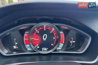 Хэтчбек Volvo V40 2013 в 