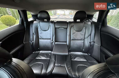 Хэтчбек Volvo V40 2013 в 
