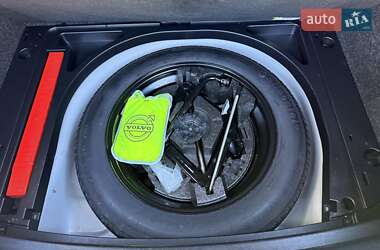 Хэтчбек Volvo V40 2014 в 