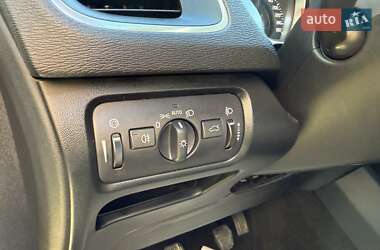 Хэтчбек Volvo V40 2014 в 