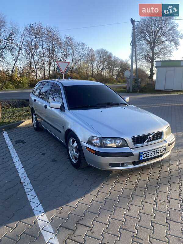 Універсал Volvo V40 2002 в Чернівцях фото 2 Універсал Volvo V40 2002 в Чернівцях