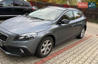 Хетчбек Volvo V40 2015 в  фото 4 Хетчбек Volvo V40 2015 в