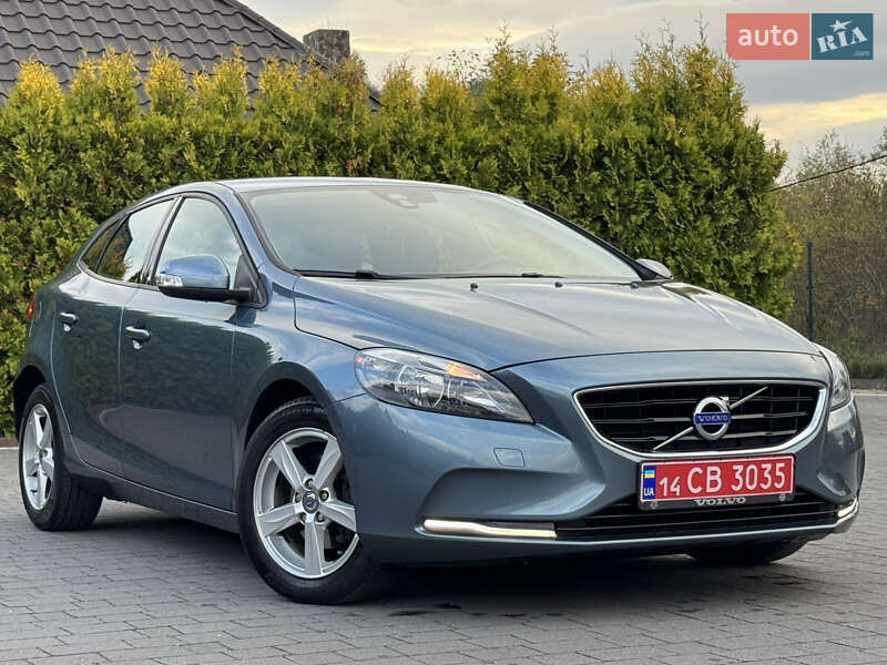 Хетчбек Volvo V40 2013 в Стрию