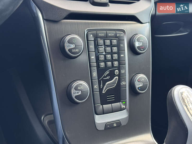 Хетчбек Volvo V40 2013 в Стрию