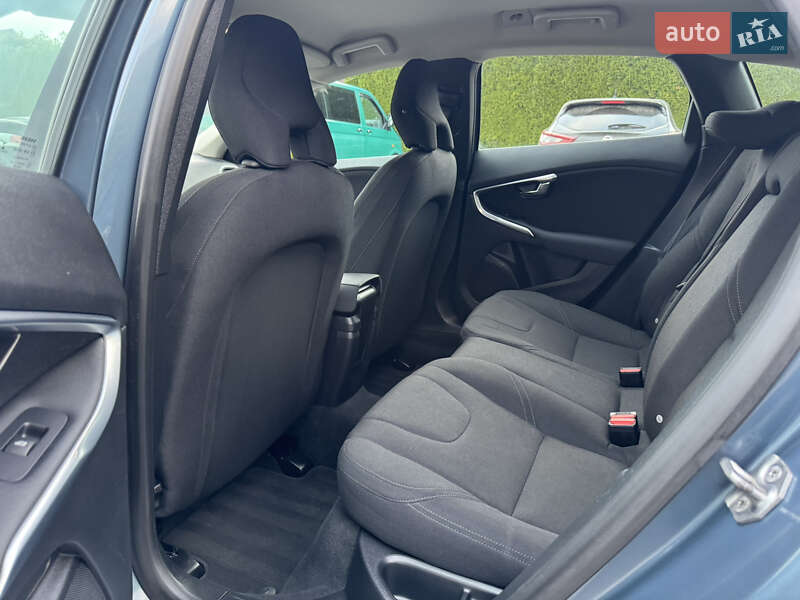 Хетчбек Volvo V40 2013 в Стрию