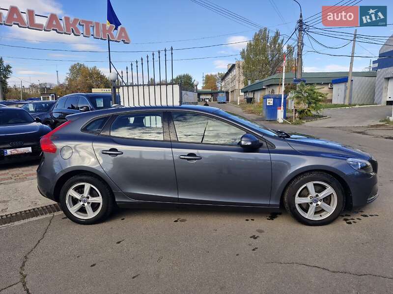 Хетчбек Volvo V40 2014 в Миколаєві